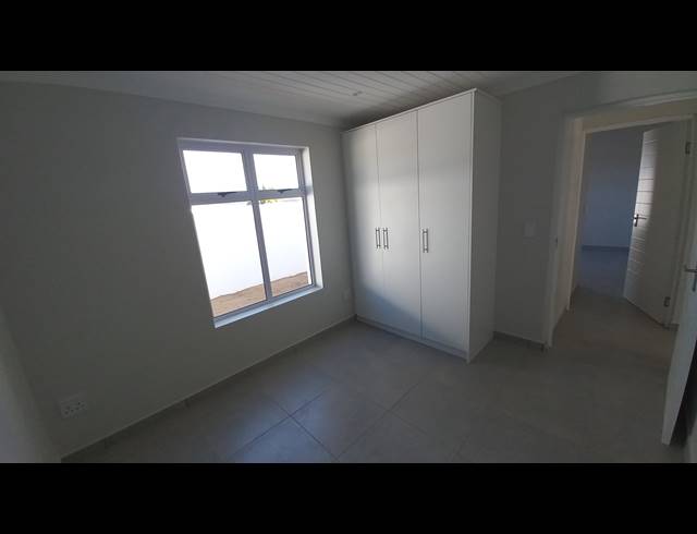 2 BEDROOM HOUSE FOR SALE IN LAMPIESBAAI